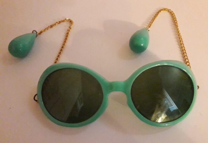 Paire de lunettes de soleil vintage – Image 2