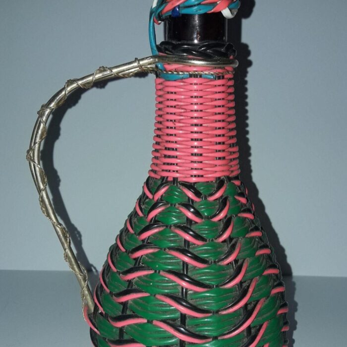 Bouteille en scoubidou années 60′