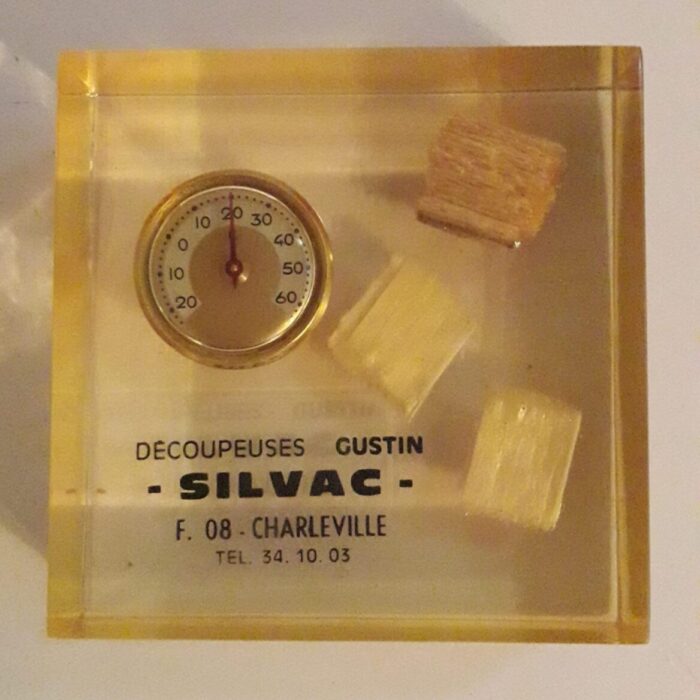 Inclusion sous résine publicitaire Silvac