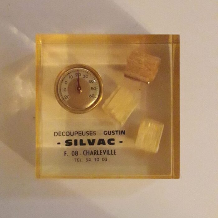 Inclusion sous résine publicitaire Silvac