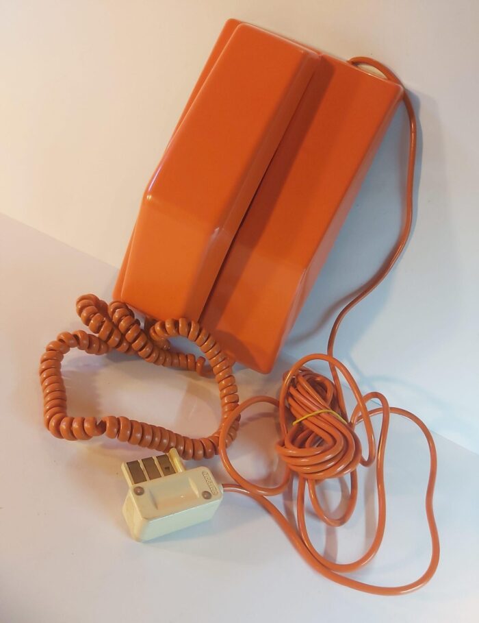 Téléphone à cadran orange des années 80' – Image 7