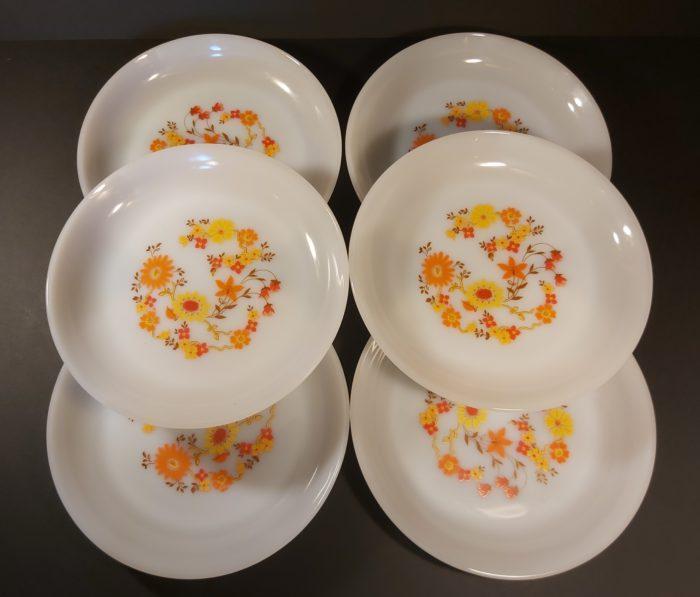 Assiettes Arcopal modèle Flore