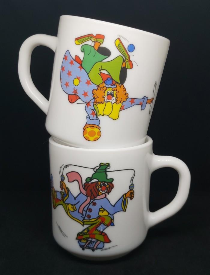 Mugs Clown Arcopal