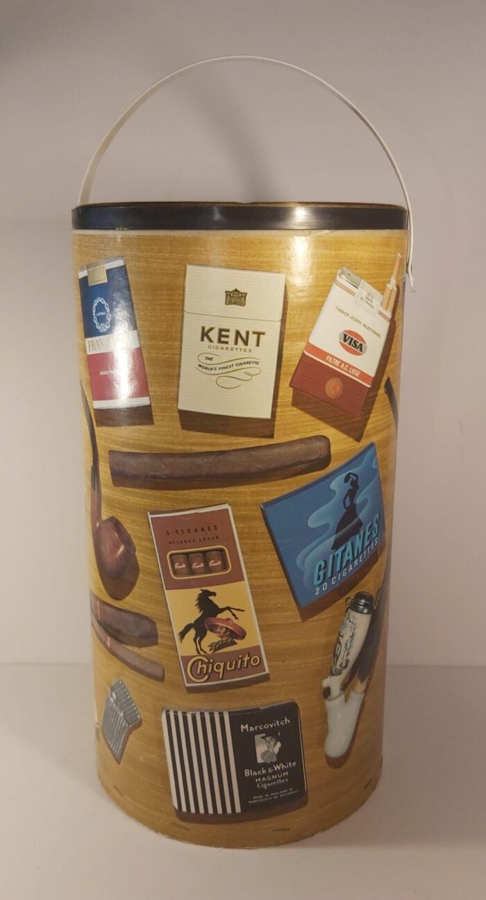 Baril de lessive Skip publicitaire pour cigarettes