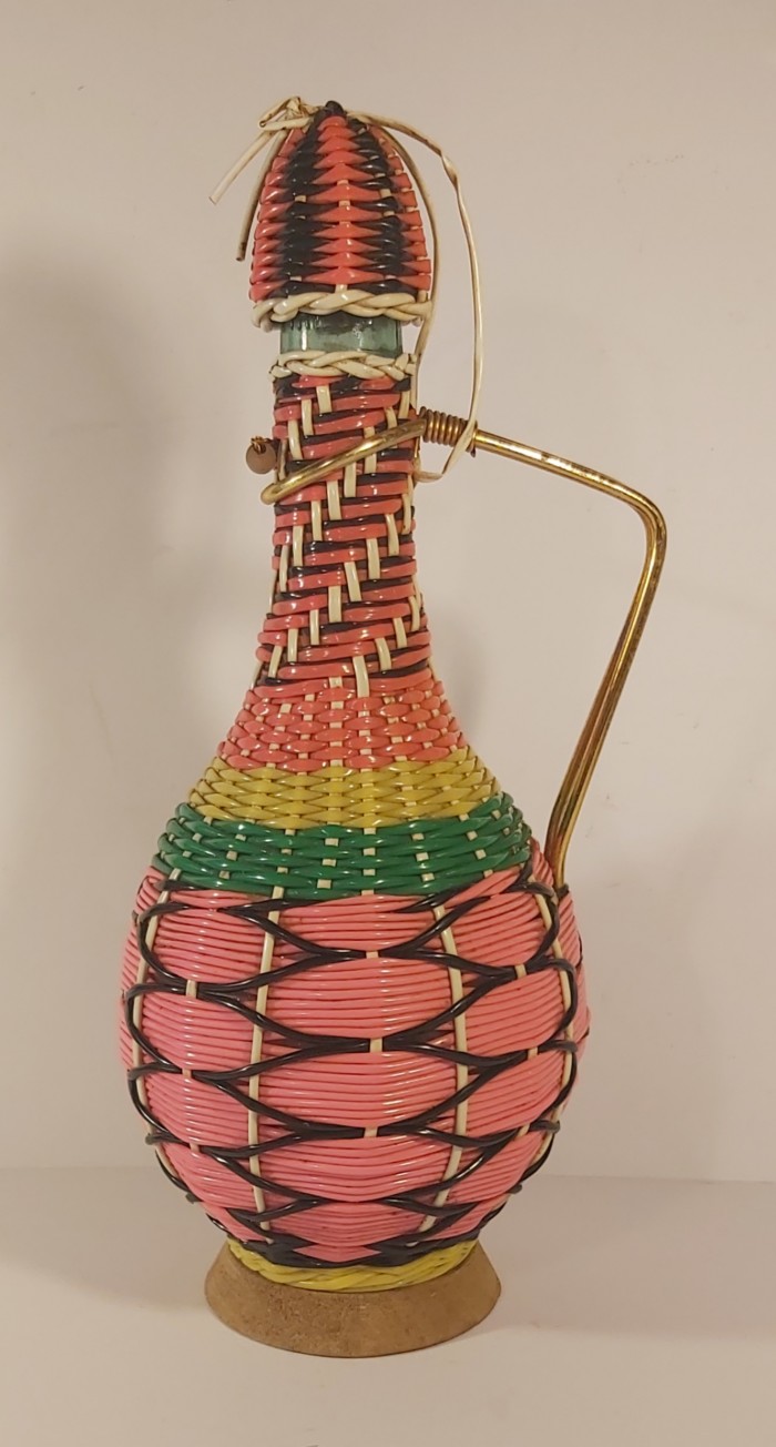 Bouteille scoubidou multicolore des années 60′