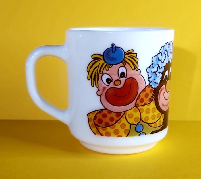 Mug Clown Arcopal