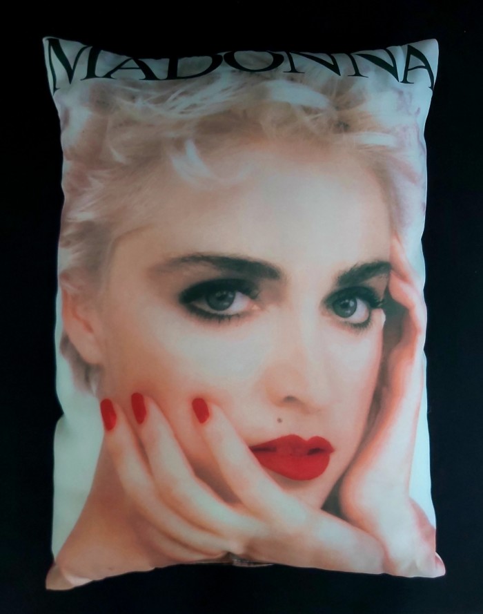 Madonna Coussin