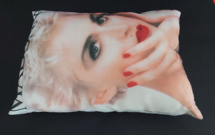 Madonna Coussin